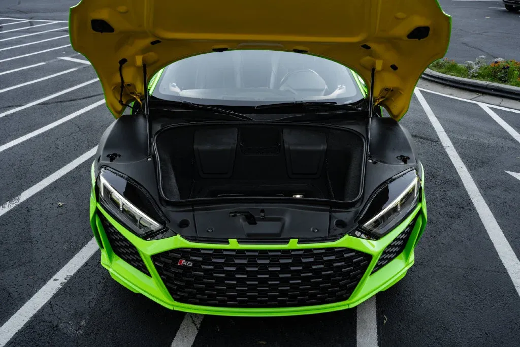 Audi R8 photo 37