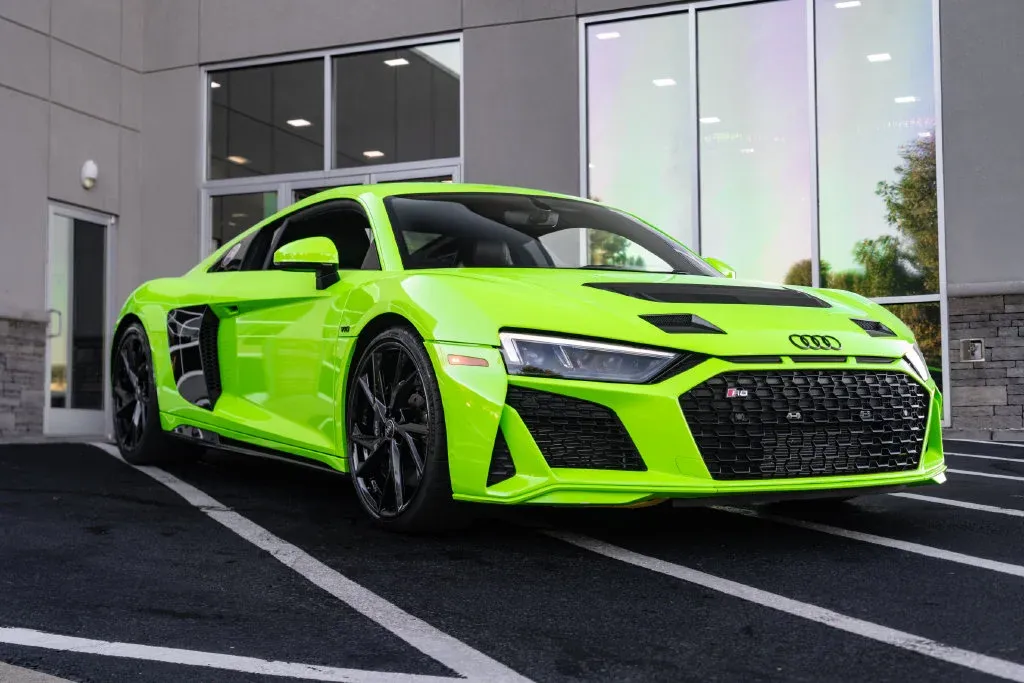 Audi R8 photo 7