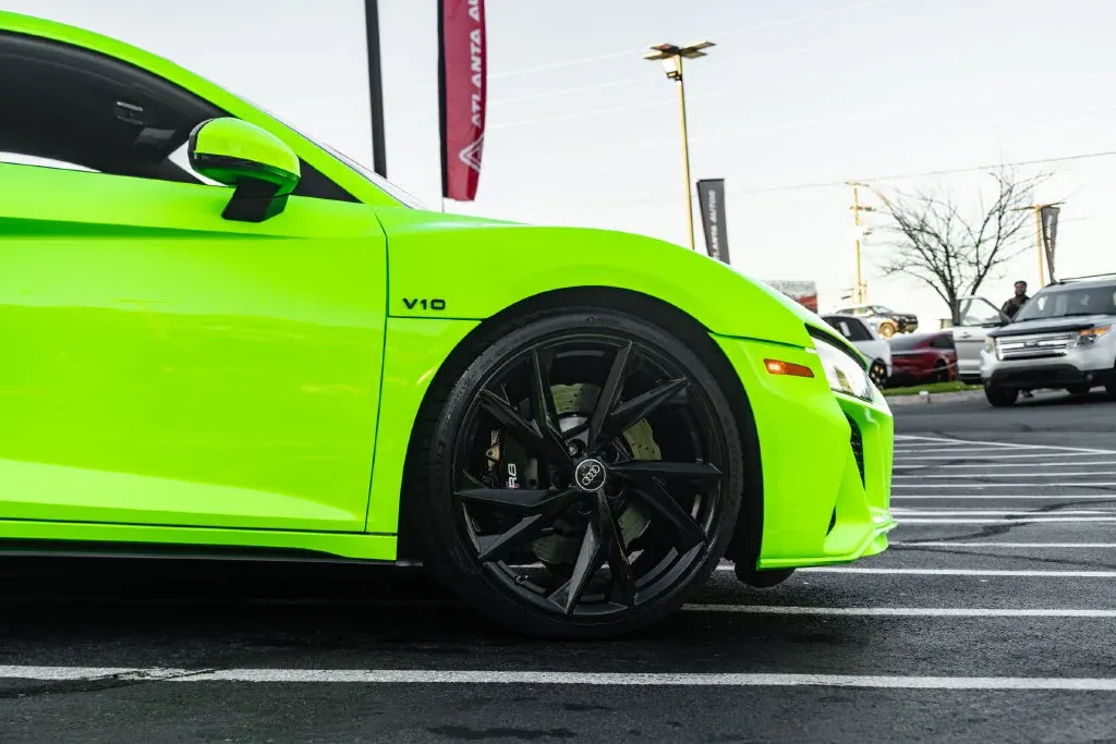 Audi R8 photo 8