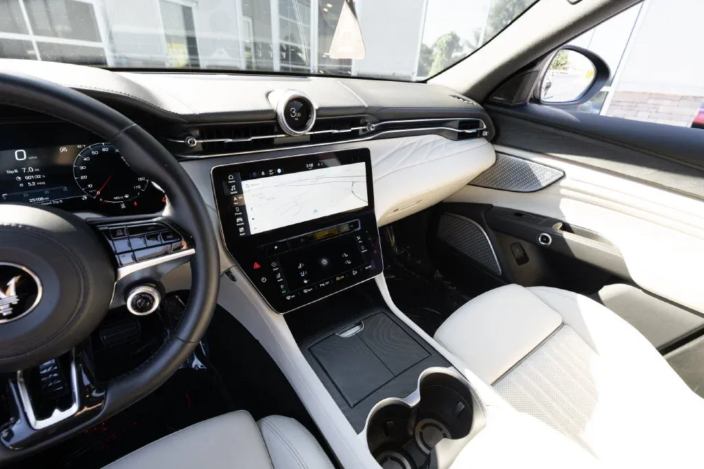 Maserati Grecale photo 25