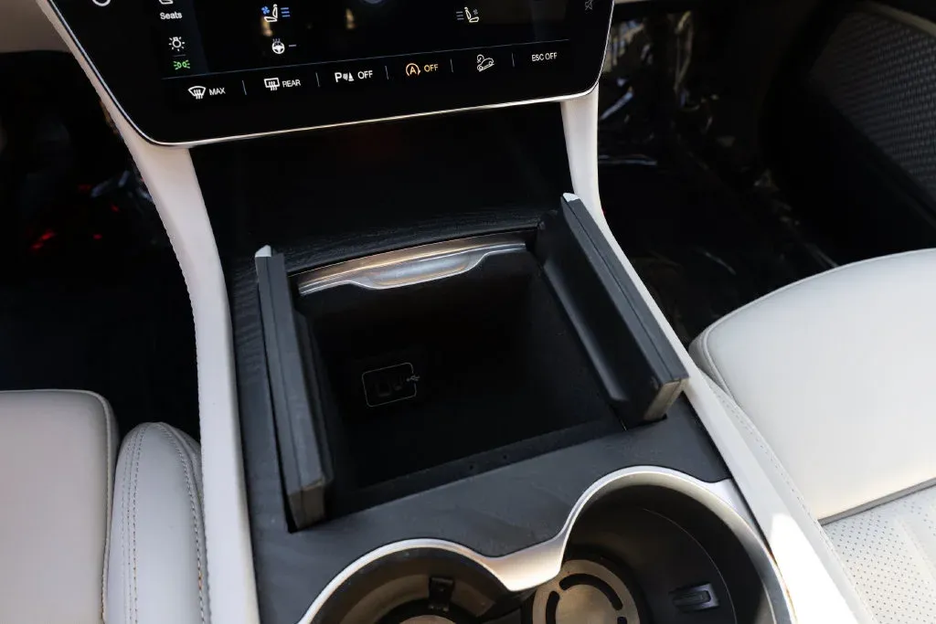 Maserati Grecale photo 29