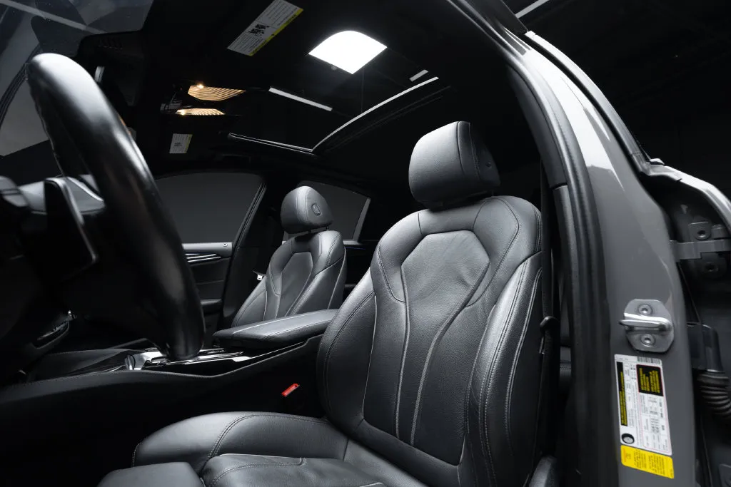BMW 5 Series photo 23
