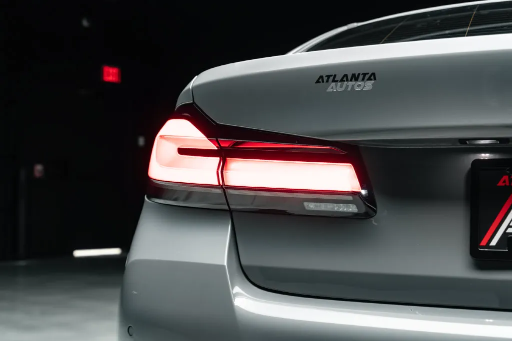 BMW 5 Series photo 16