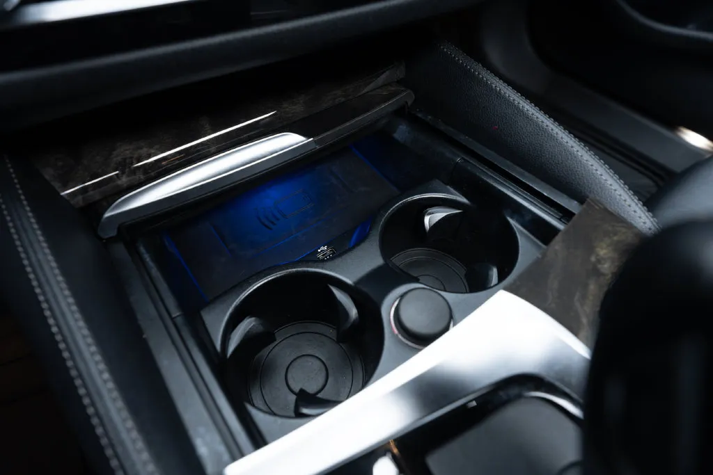 BMW 5 Series photo 34