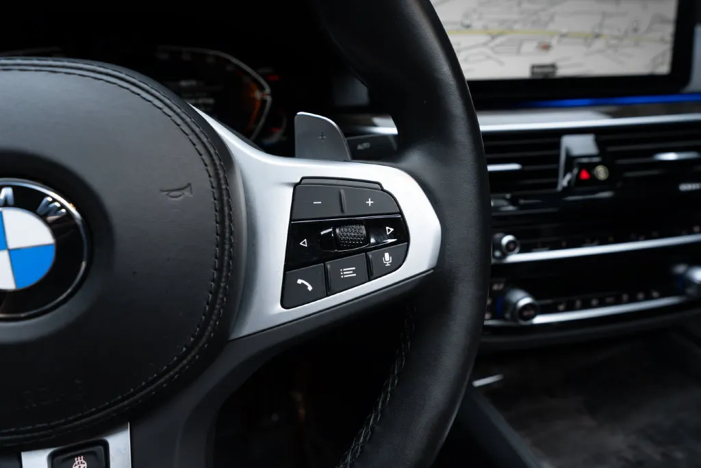 BMW 5 Series photo 25