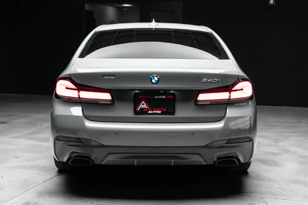 BMW 5 Series photo 15