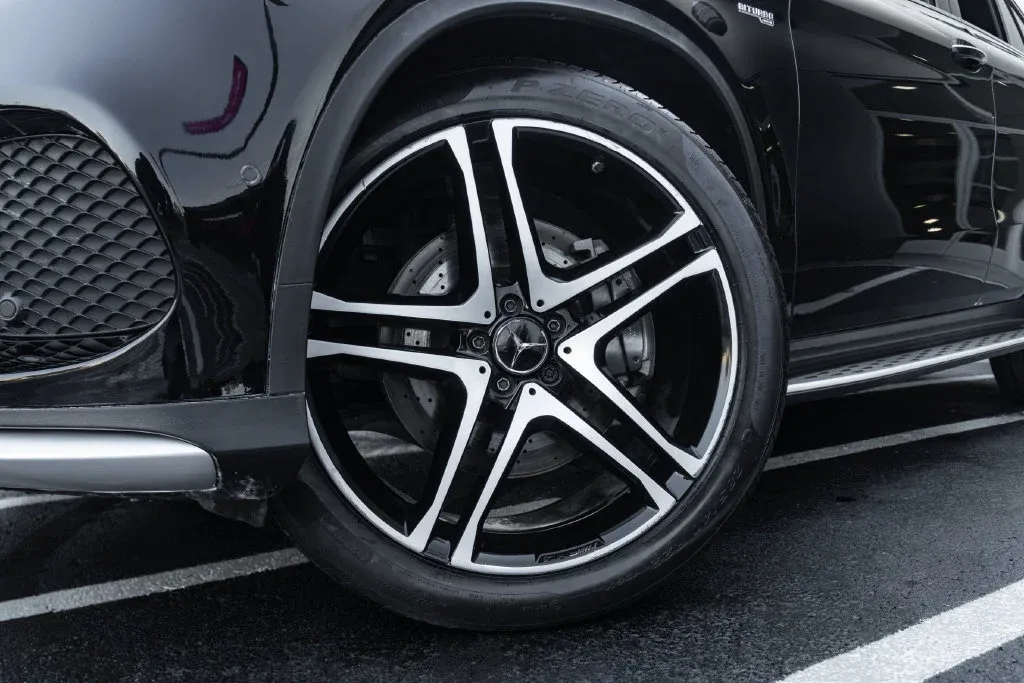 Mercedes-Benz GLE photo 2