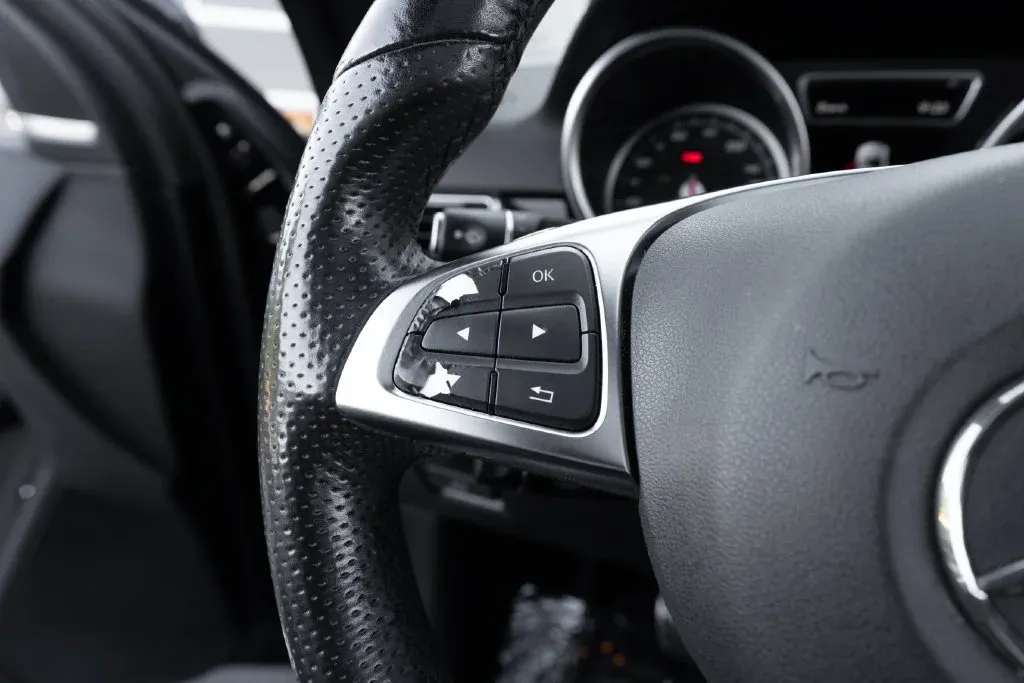 Mercedes-Benz GLE photo 26