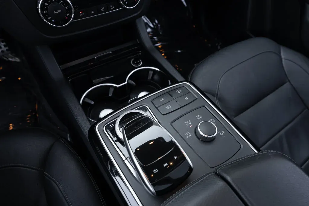 Mercedes-Benz GLE photo 32