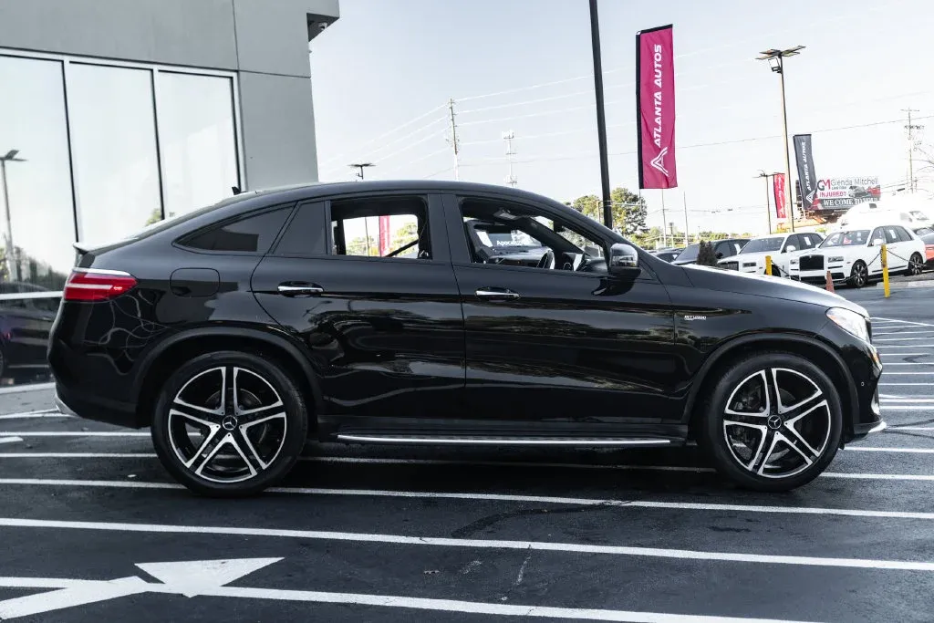 Mercedes-Benz GLE photo 9