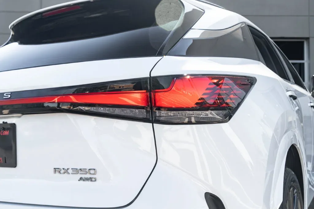 Lexus RX photo 10