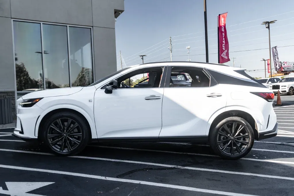 Lexus RX photo 16