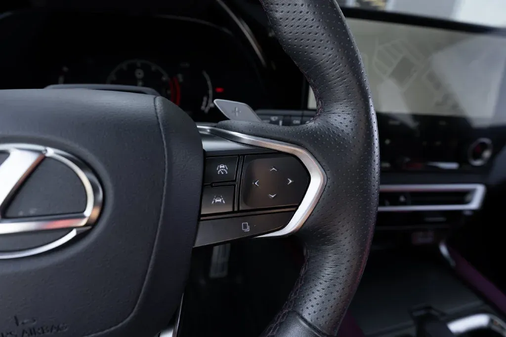 Lexus RX photo 24