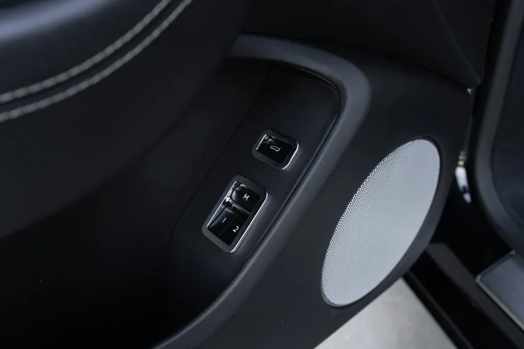 Bentley Flying Spur photo 29