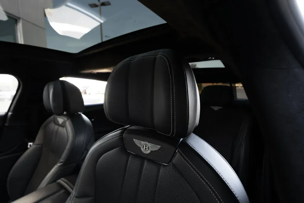 Bentley Flying Spur photo 34