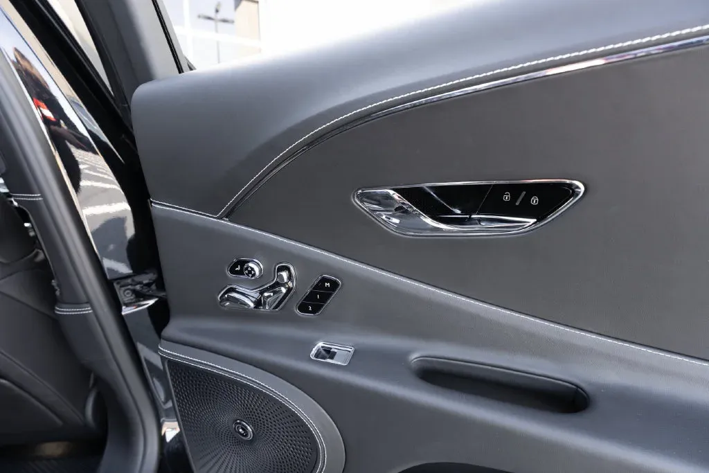 Bentley Flying Spur photo 62
