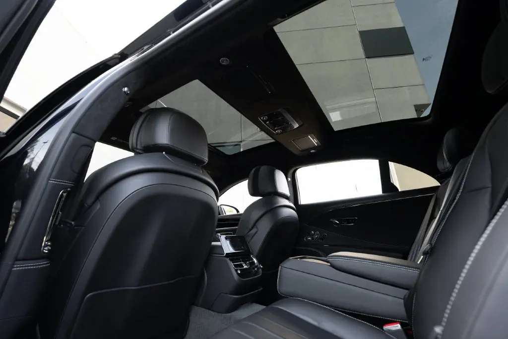 Bentley Flying Spur photo 69