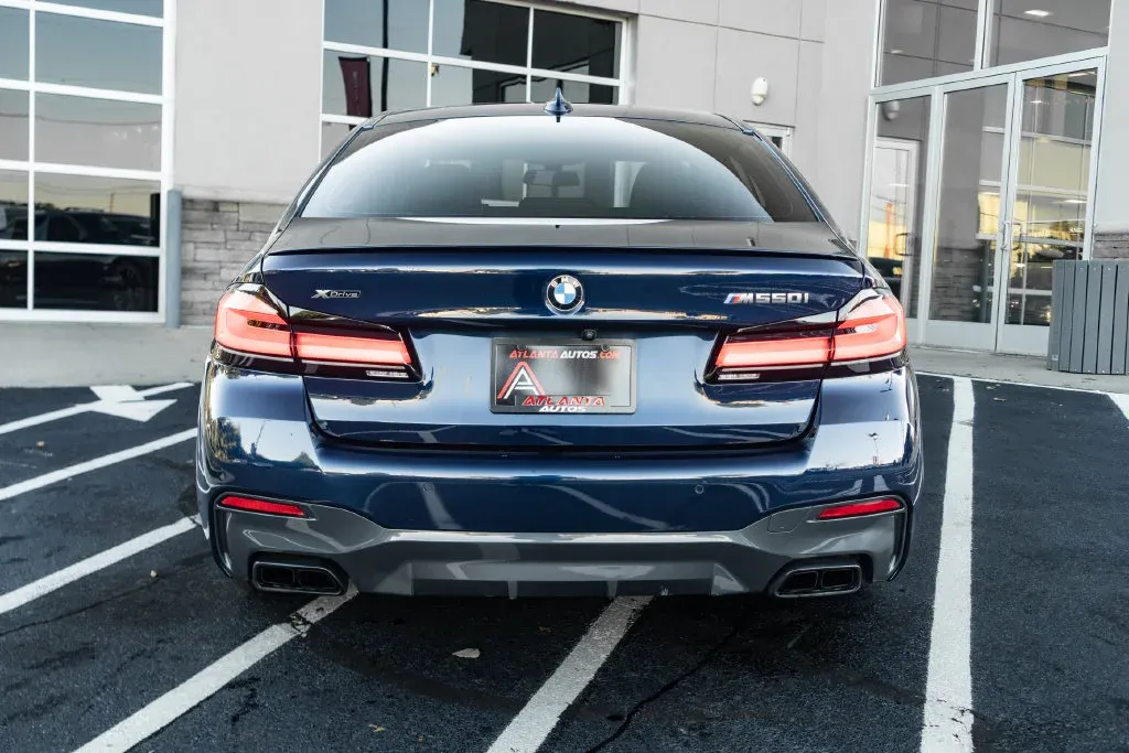 BMW 5 Series photo 12