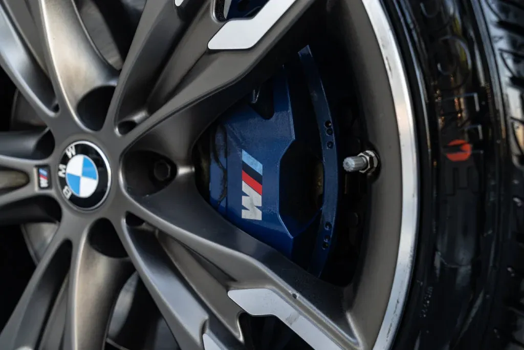 BMW 5 Series photo 16