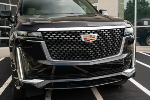 More photos of 2022 Cadillac Escalade ESV Premium at Atlanta Autos, GA