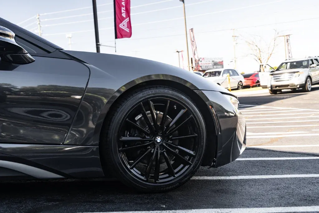 BMW i8 photo 12