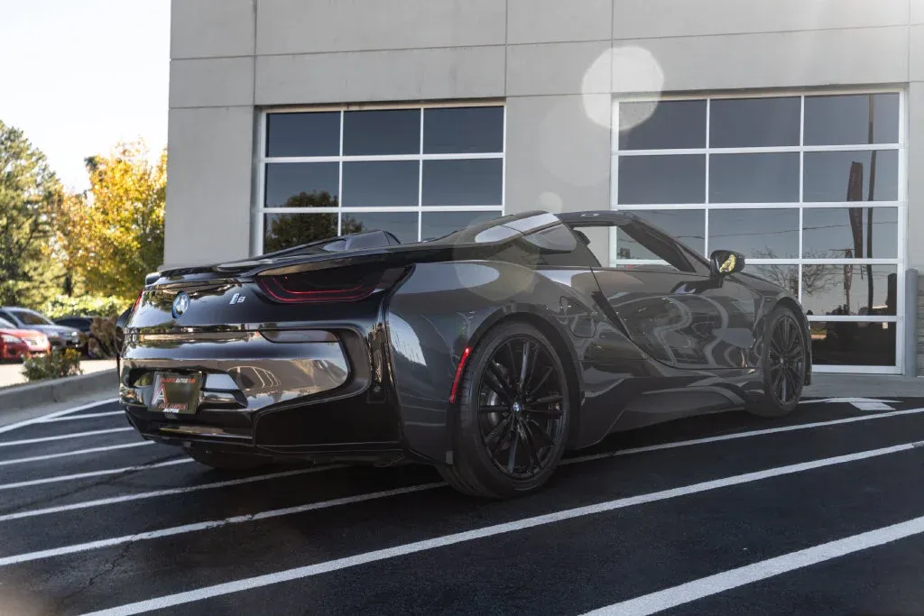BMW i8 photo 15