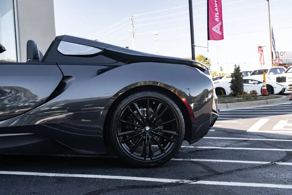 BMW i8 photo 21