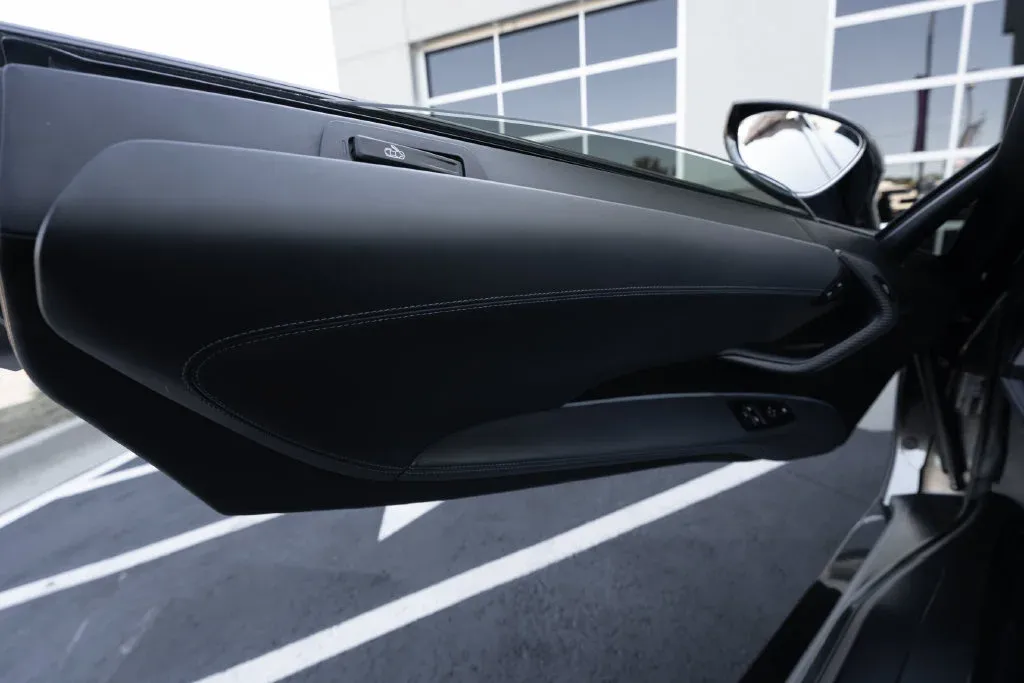 BMW i8 photo 25