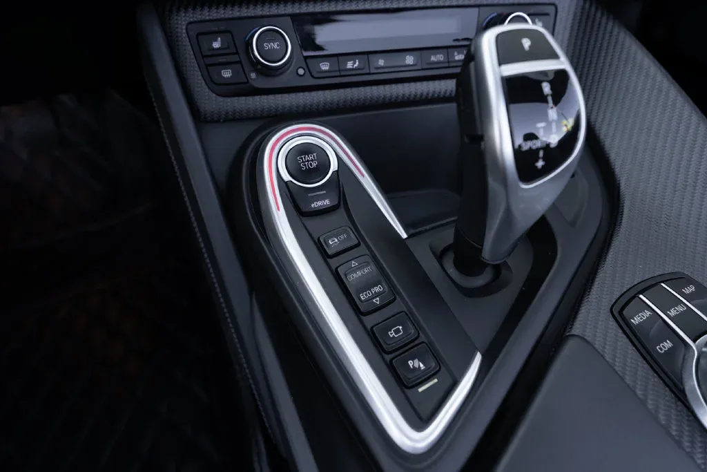 BMW i8 photo 37