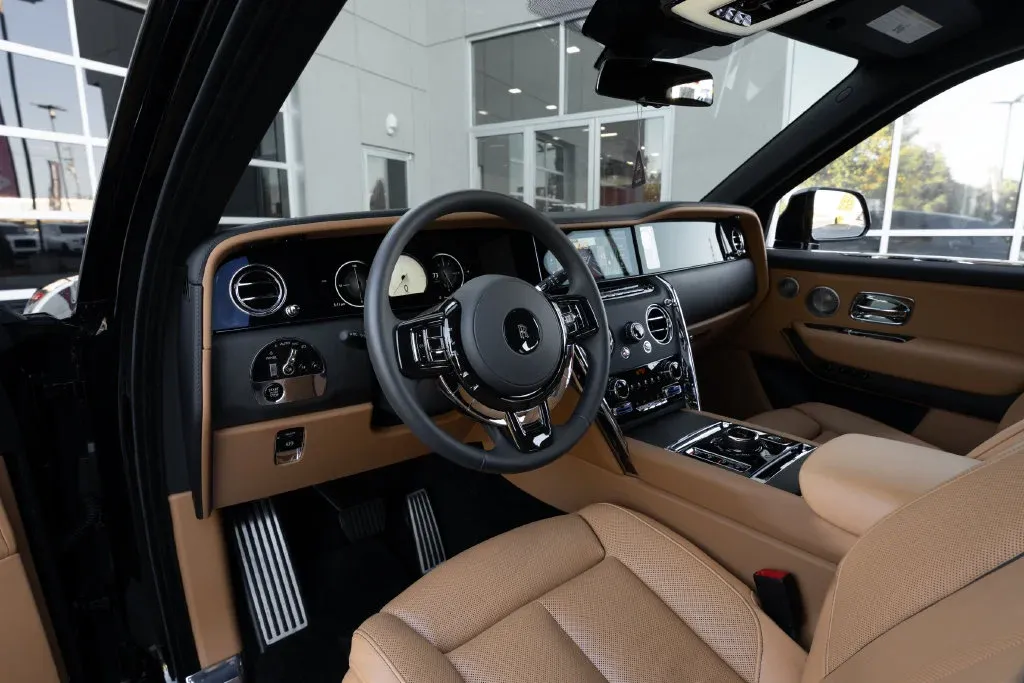 Rolls-Royce Cullinan photo 29