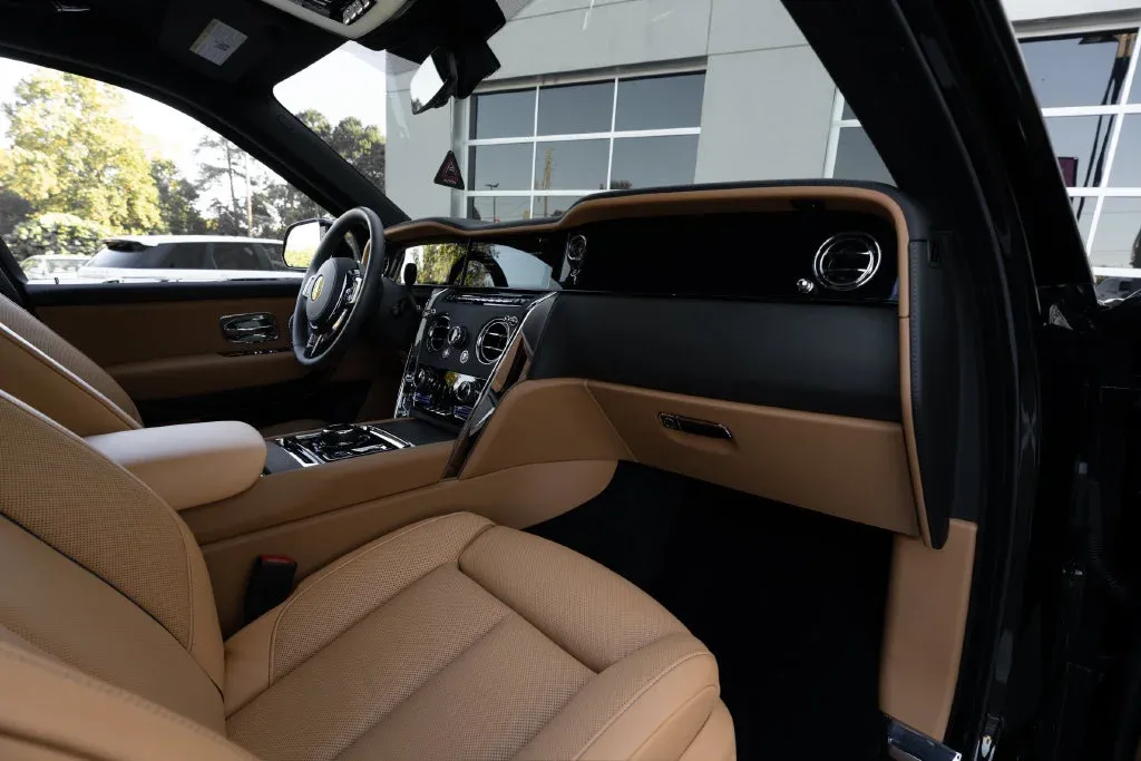 Rolls-Royce Cullinan photo 49