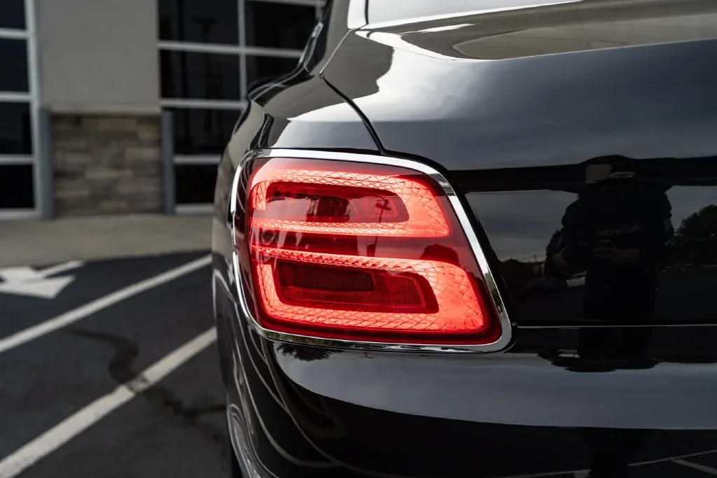 Bentley Flying Spur photo 23