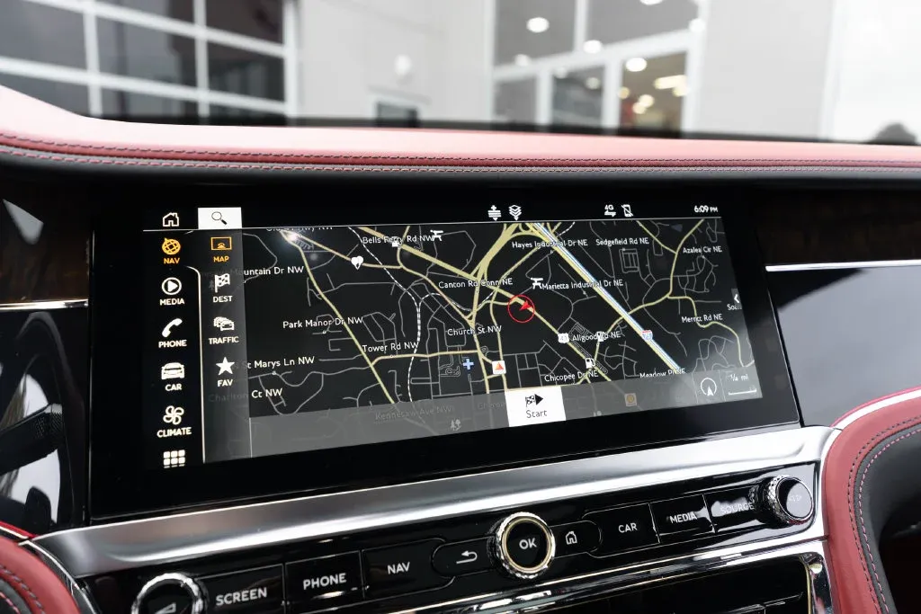Bentley Flying Spur photo 44