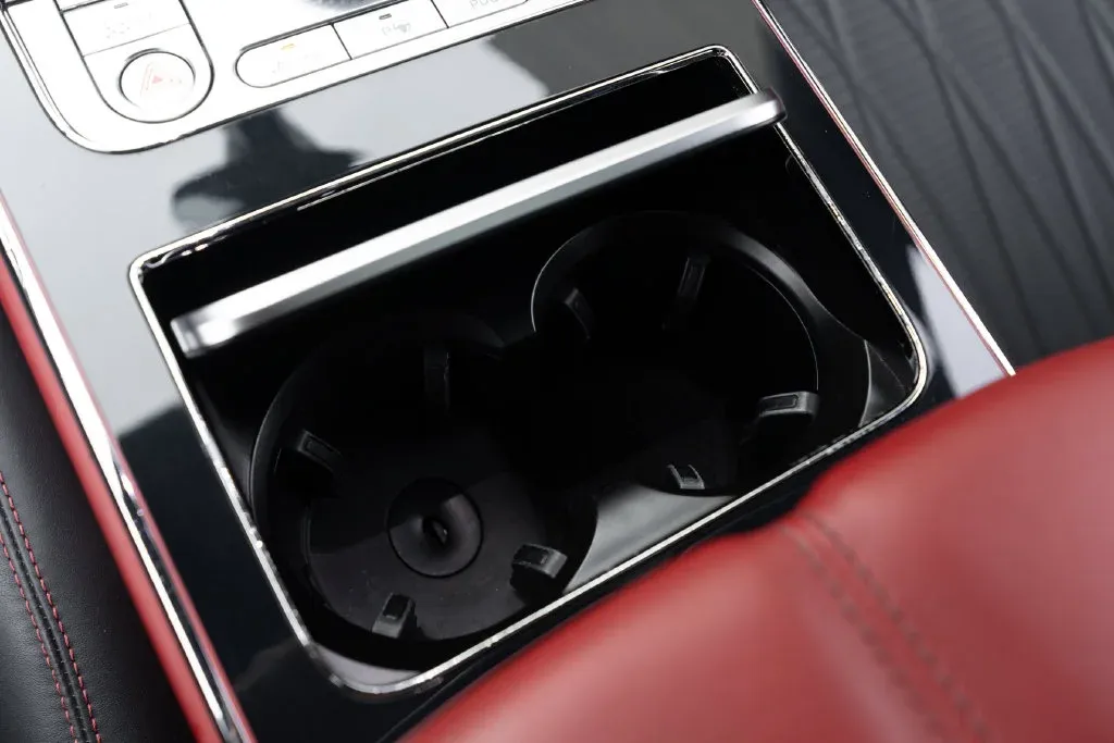 Bentley Flying Spur photo 52