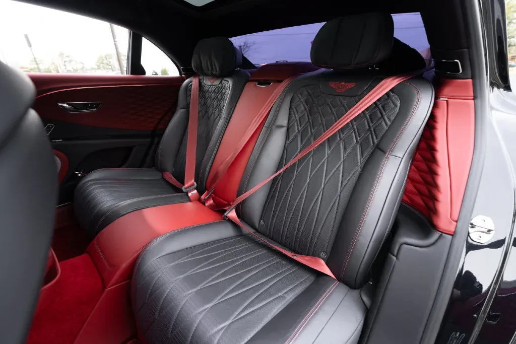 Bentley Flying Spur photo 71