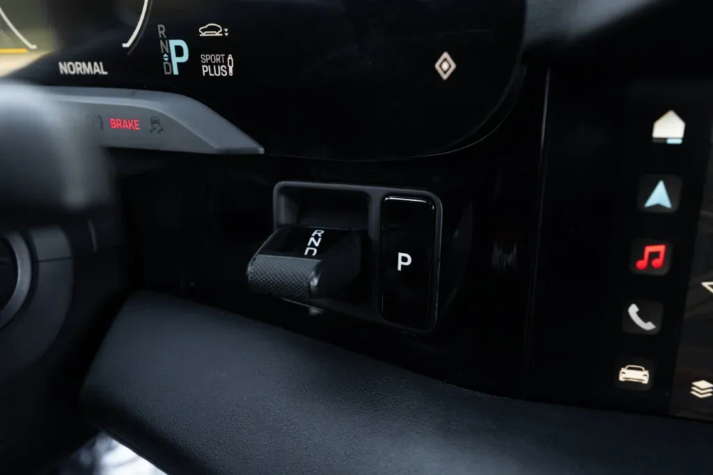 Porsche Taycan photo 36