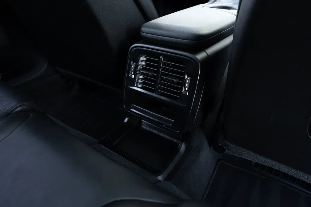 Porsche Taycan photo 58