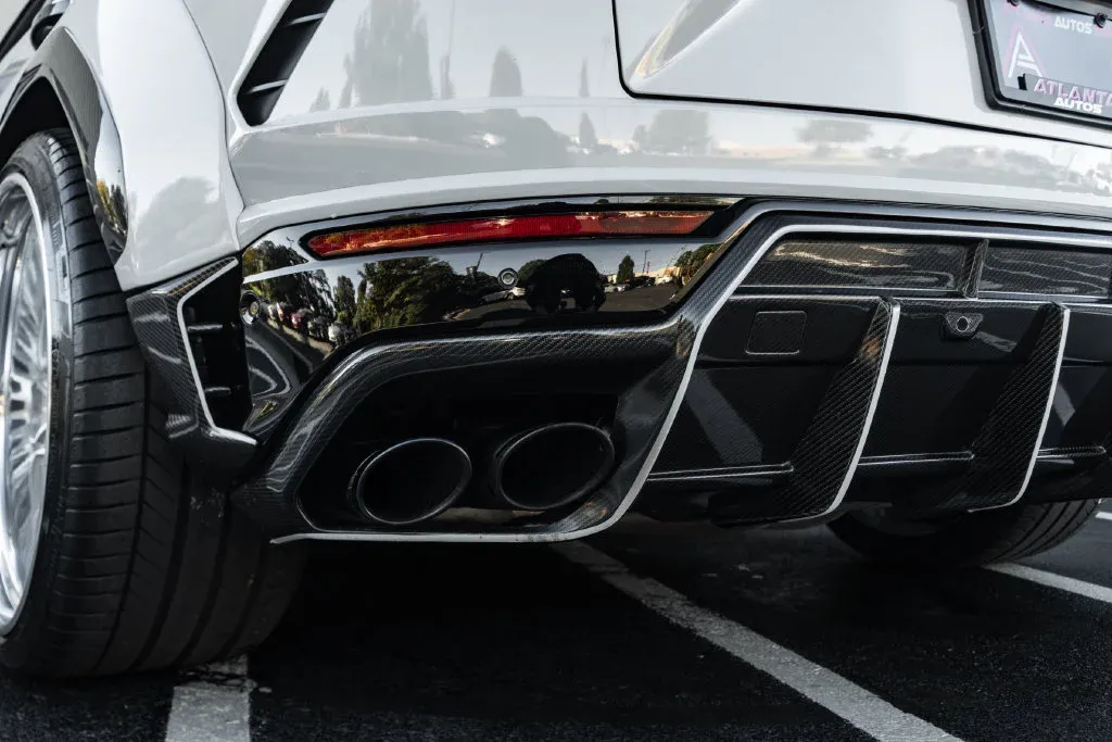 Lamborghini URUS photo 27