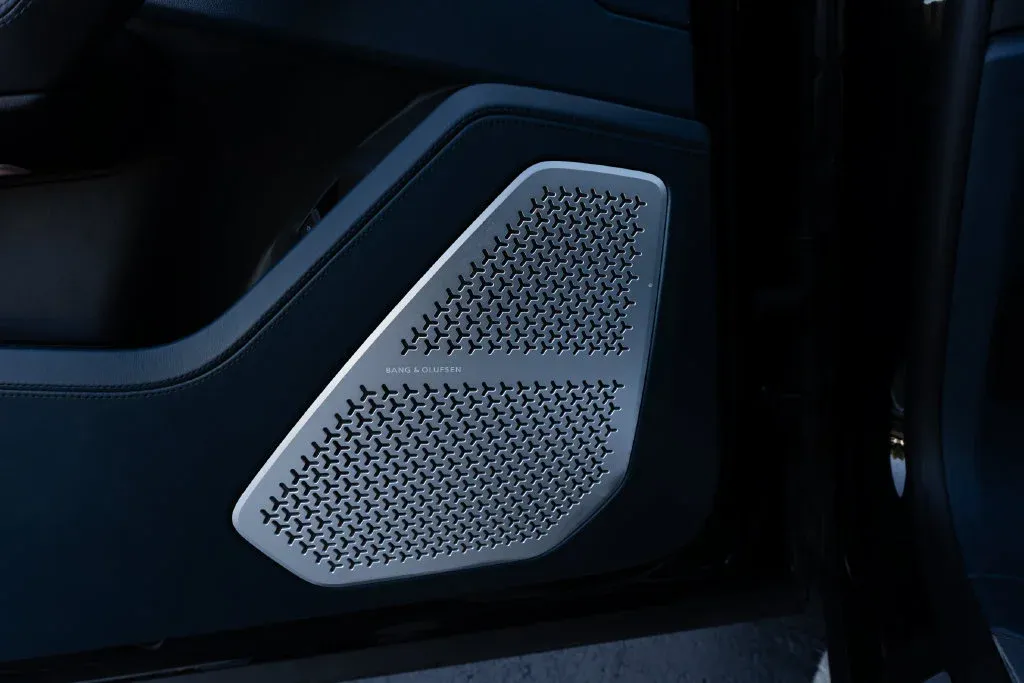 Lamborghini URUS photo 38