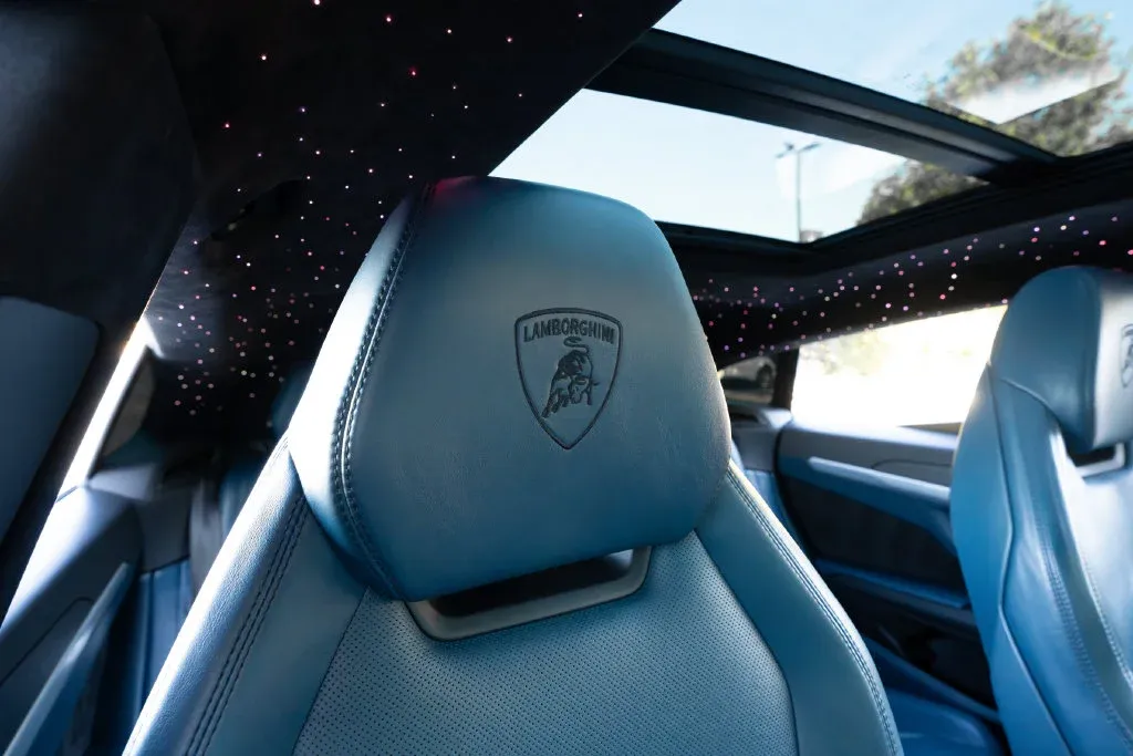 Lamborghini URUS photo 62