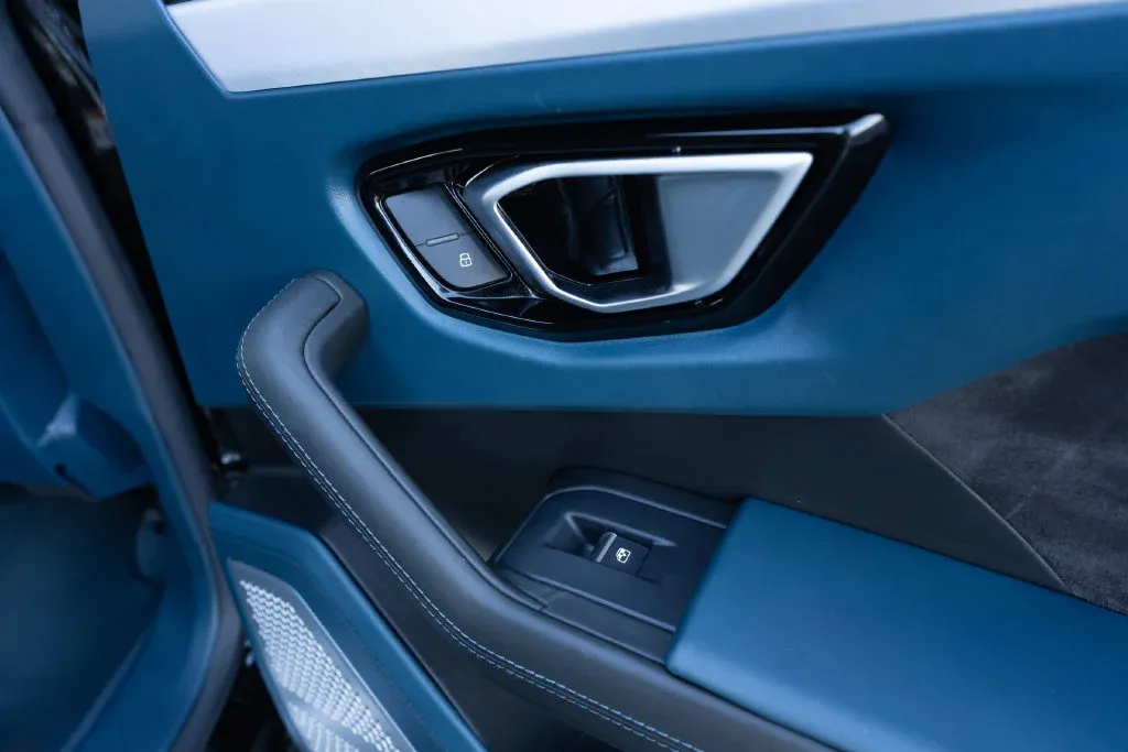 Lamborghini URUS photo 69