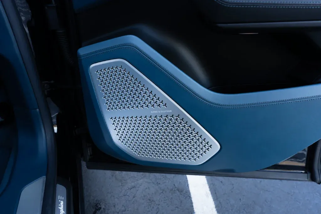 Lamborghini URUS photo 70