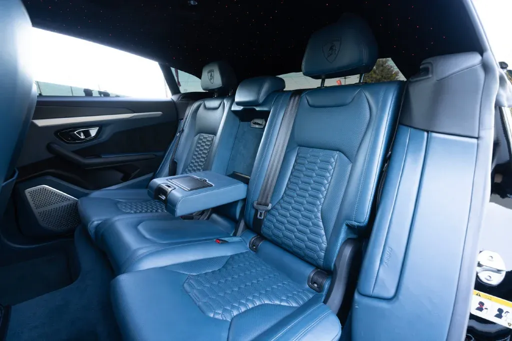 Lamborghini URUS photo 74