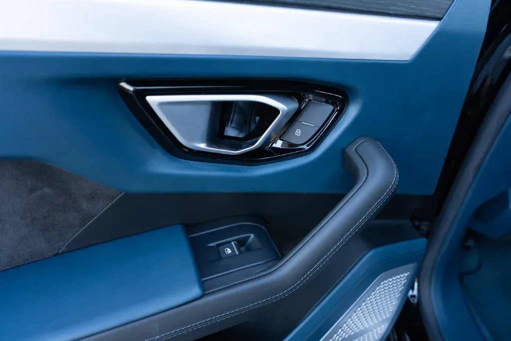 Lamborghini URUS photo 78