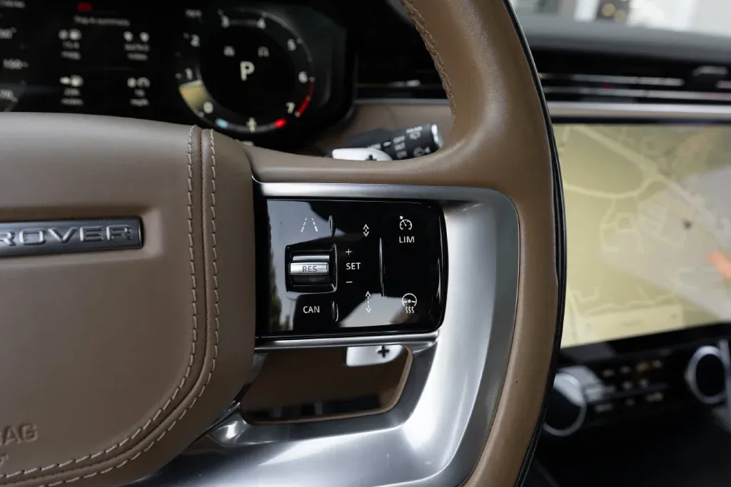 Land Rover Range Rover photo 24