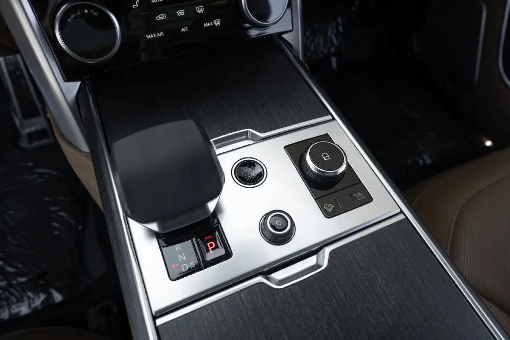 Land Rover Range Rover photo 30