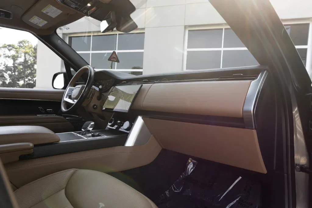 Land Rover Range Rover photo 31