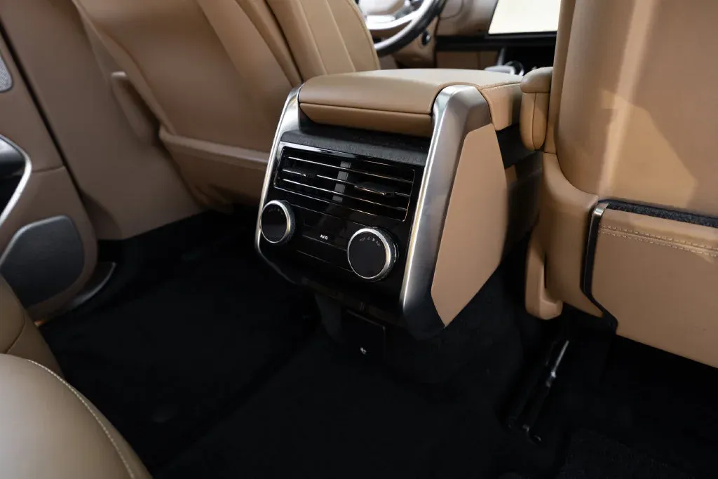 Land Rover Range Rover photo 39