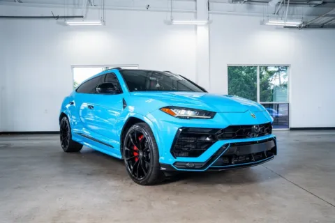 More photos of 2019 Lamborghini Urus at Atlanta Autos, GA