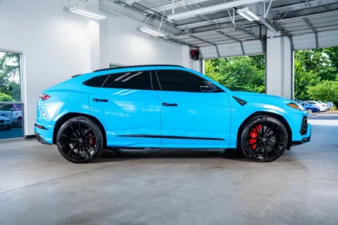More photos of 2019 Lamborghini Urus at Atlanta Autos, GA